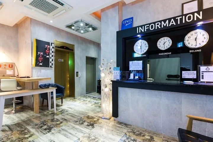 Show Hotel Haeundae Пусан