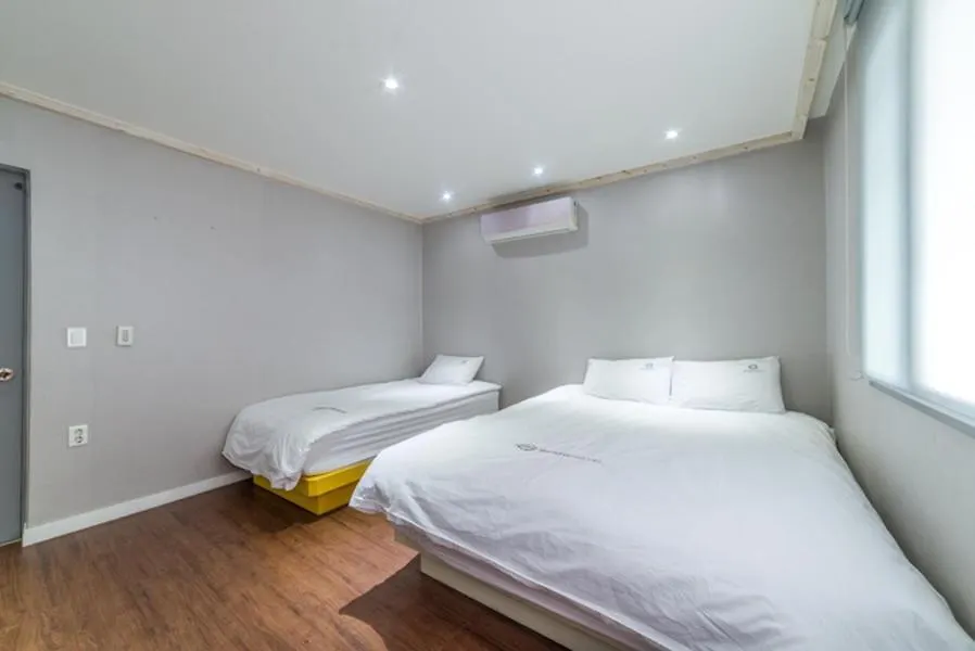 Show Hotel Haeundae Пусан