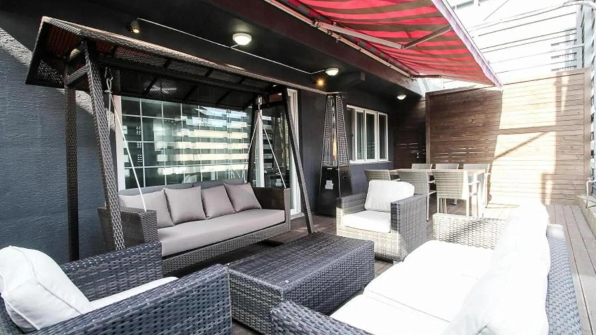 Show Hotel Haeundae Пусан