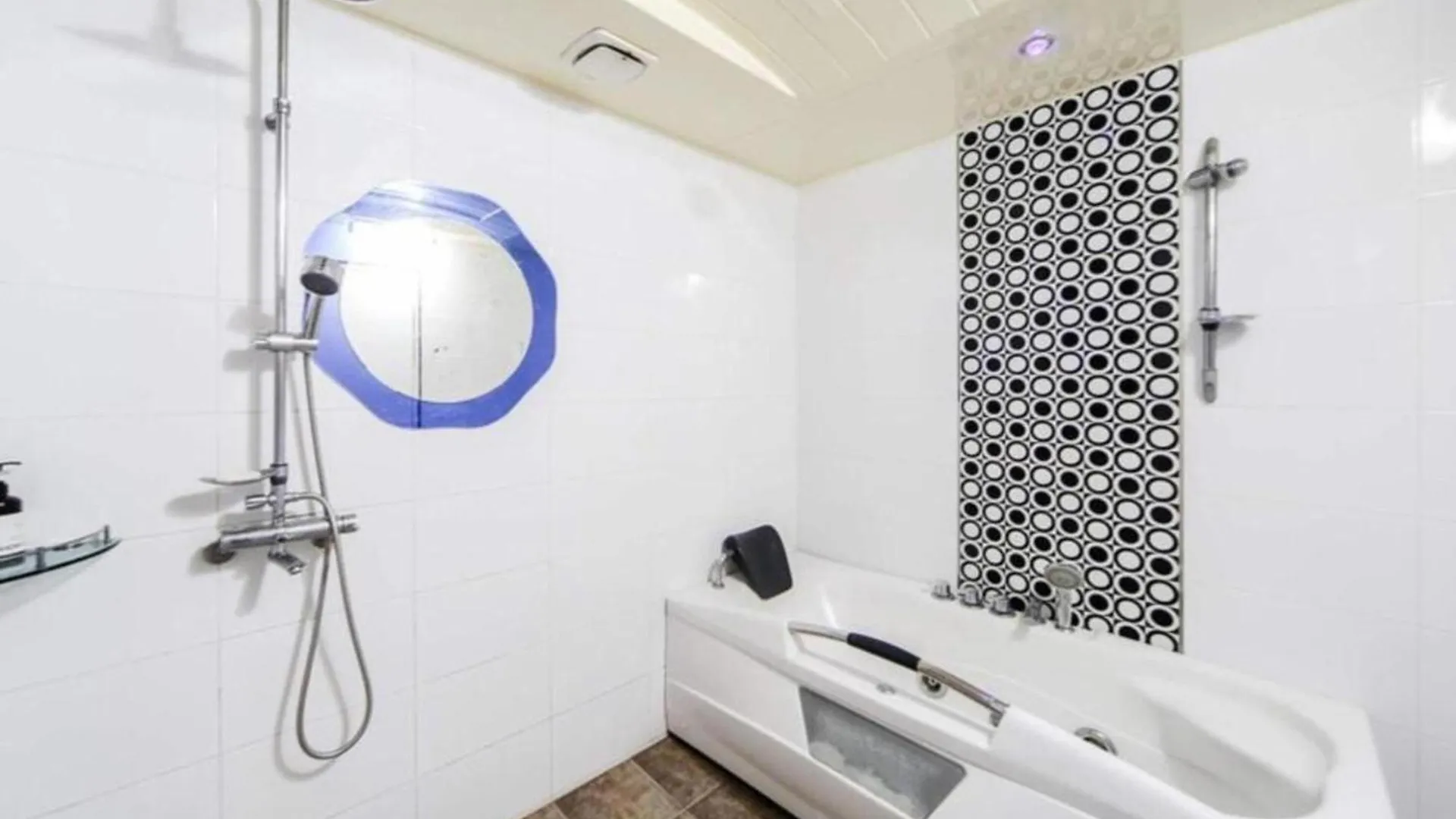 Show Hotel Haeundae Пусан